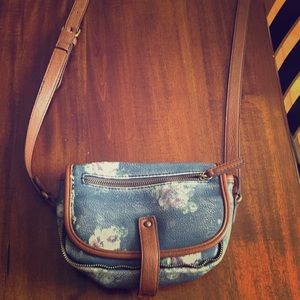 American Eagle crossbody bag